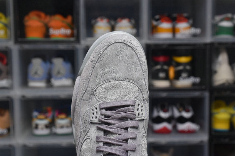 Nike Air Jordan 4 Retro & Kaws Cool Grey